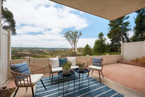 245 Fairlee, Encinitas, CA 92024