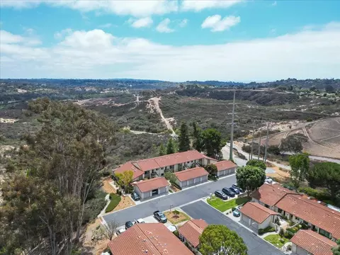 View/Area - 245 Fairlee, Encinitas, CA 92024 photo 2 of 16