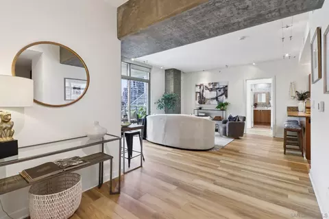 800 The Mark Ln #607, San Diego, CA 92101