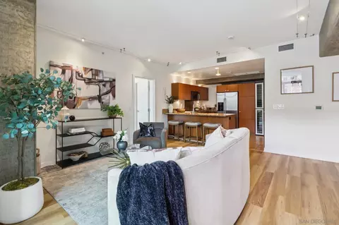 800 The Mark Ln #607, San Diego, CA 92101