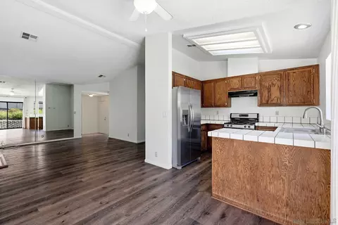 Kitchen - 13335 Sneezy Ct, El Cajon, CA 92021 photo 2 of 7