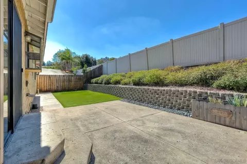 Exterior - 13335 Sneezy Ct, El Cajon, CA 92021 photo 4 of 7