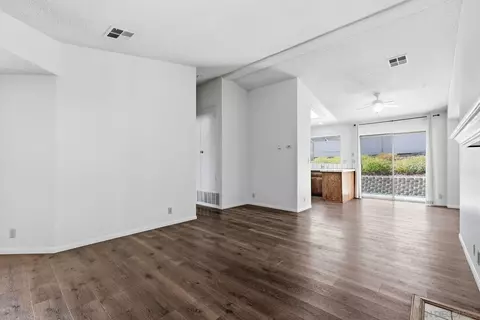 Living - 13335 Sneezy Ct, El Cajon, CA 92021 photo 3 of 6