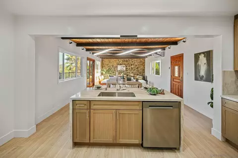 Kitchen - 9465 Emerald Grove Ave, Lakeside, CA 92040 photo 5 of 5
