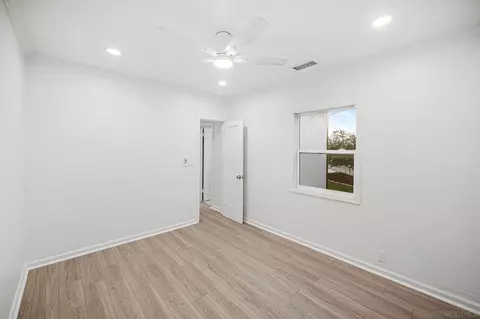 Bedroom - 9465 Emerald Grove Ave, Lakeside, CA 92040 photo 4 of 7