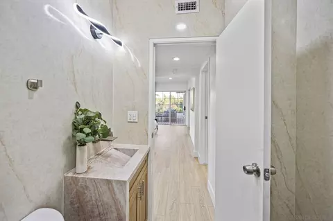 Bath - 9465 Emerald Grove Ave, Lakeside, CA 92040 photo 2 of 4