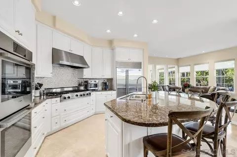 Kitchen - 17635 Butterfield Trl, Poway, CA 92064 photo 1 of 3