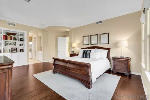 Bedroom - 17635 Butterfield Trl, Poway, CA 92064 photo 2 of 4
