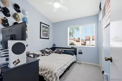 Bedroom - 39813 Creative Dr, Temecula, CA 92591 photo 3 of 4