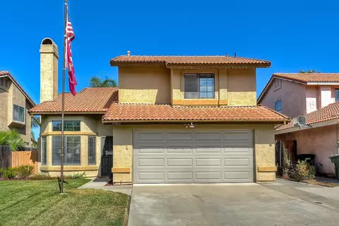 Exterior - 39813 Creative Dr, Temecula, CA 92591 photo 2 of 12