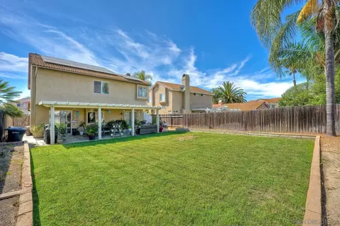 Exterior - 39813 Creative Dr, Temecula, CA 92591 photo 7 of 12