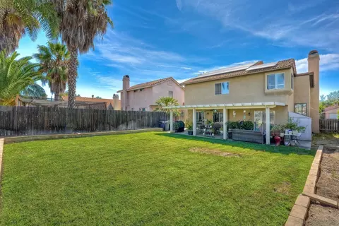 Exterior - 39813 Creative Dr, Temecula, CA 92591 photo 9 of 12