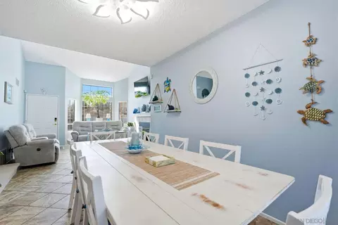 Dining - 39813 Creative Dr, Temecula, CA 92591 photo 3 of 4