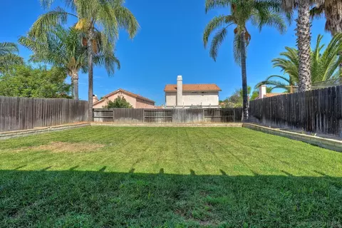 Exterior - 39813 Creative Dr, Temecula, CA 92591 photo 11 of 12