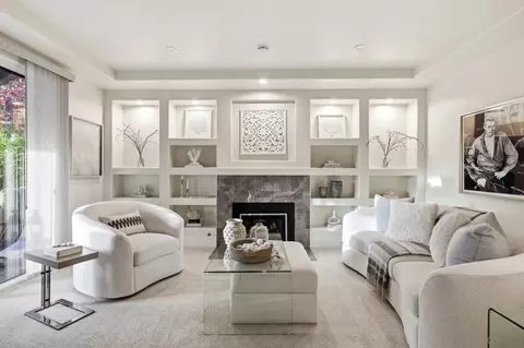Living - 531 J Ave, Coronado, CA 92118 photo 2 of 5
