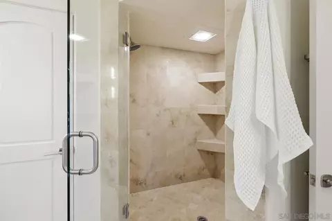 Bath - 531 J Ave, Coronado, CA 92118 photo 4 of 6