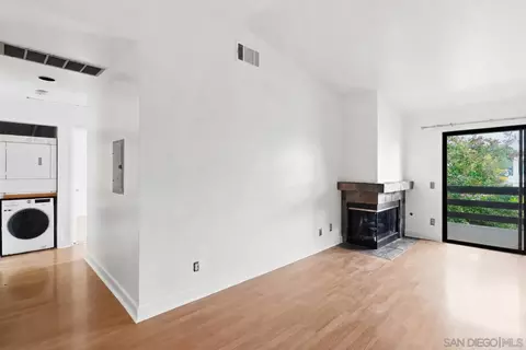 Living - 2425 Cranston Dr #34, Escondido, CA 92025 photo 5 of 6