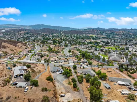View/Area - 13320 Mapleview St, Lakeside, CA 92040 photo 6 of 11