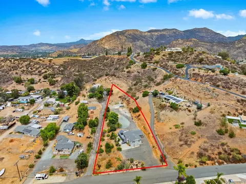 View/Area - 13320 Mapleview St, Lakeside, CA 92040 photo 3 of 11
