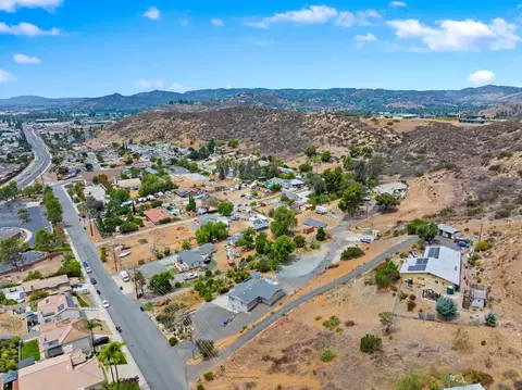 View/Area - 13320 Mapleview St, Lakeside, CA 92040 photo 4 of 11