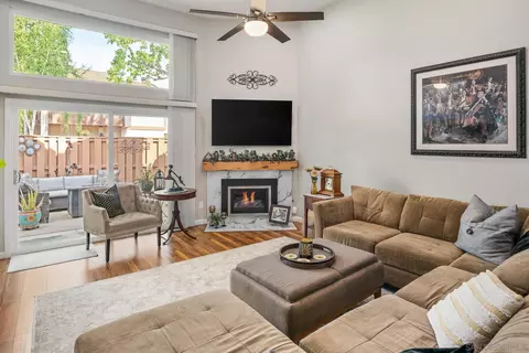Living - 5353 Aztec Dr #12, La Mesa, CA 91942 photo 2 of 4