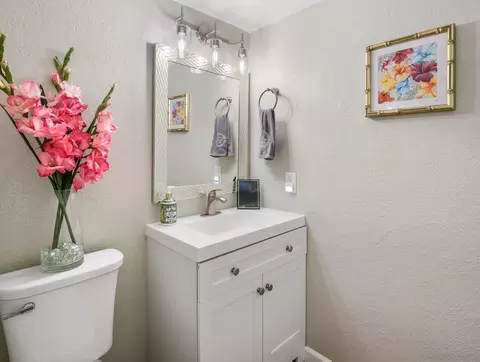 Bath - 5353 Aztec Dr #12, La Mesa, CA 91942 photo 1 of 3
