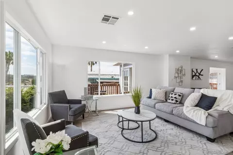 Living - 243 Havenview Ln, Oceanside, CA 92056 photo 4 of 6