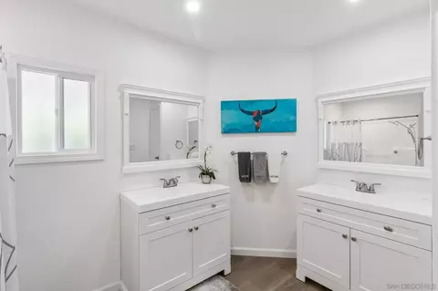 Bath - 243 Havenview Ln, Oceanside, CA 92056 photo 1 of 3