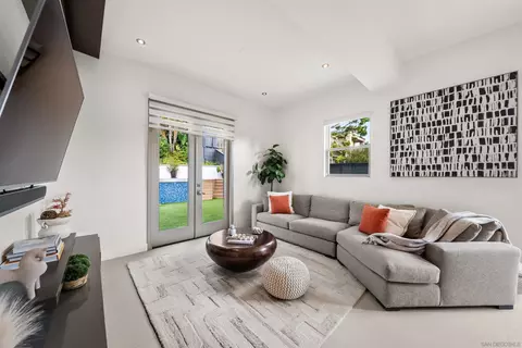Living - 5435 Parkview Dr, La Jolla, CA 92037 photo 4 of 4