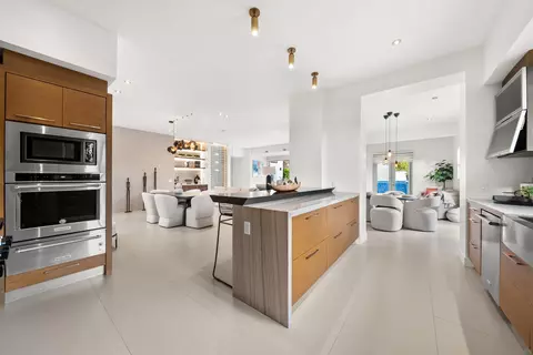 Kitchen - 5435 Parkview Dr, La Jolla, CA 92037 photo 5 of 7