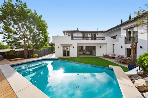 Exterior - 5435 Parkview Dr, La Jolla, CA 92037 photo 5 of 6
