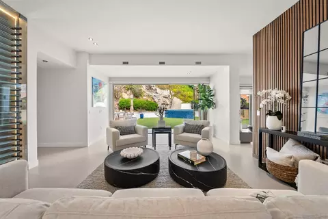 Living - 5435 Parkview Dr, La Jolla, CA 92037 photo 1 of 4