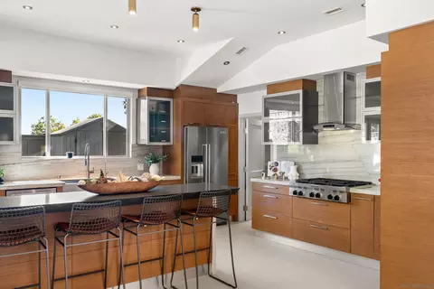 Kitchen - 5435 Parkview Dr, La Jolla, CA 92037 photo 1 of 7