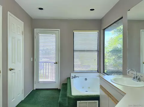 Bath - 1090 Ellen Ln, El Cajon, CA 92019 photo 1 of 3