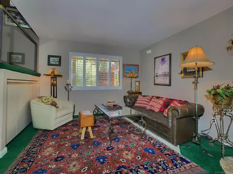 Living - 1090 Ellen Ln, El Cajon, CA 92019 photo 1 of 2
