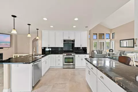 Kitchen - 4504 Corte Dulce, Oceanside, CA 92056 photo 3 of 4