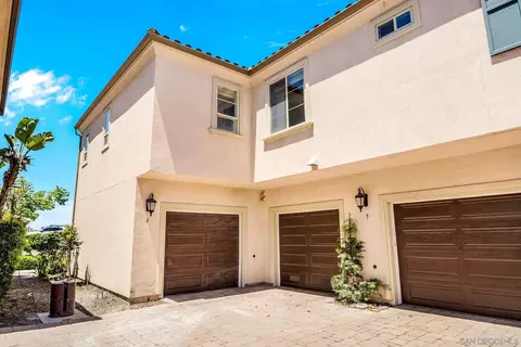 2205 Andalusia Ln #6, Chula Vista, CA 91915