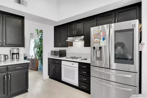 Kitchen - 5521 Daybreak Ct, Oceanside, CA 92057 photo 4 of 4