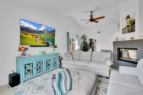 Living - 5521 Daybreak Ct, Oceanside, CA 92057 photo 2 of 6