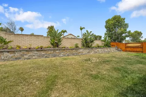 Exterior - 5521 Daybreak Ct, Oceanside, CA 92057 photo 5 of 7