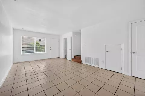 Living - 280 Roanoke Rd, El Cajon, CA 92020 photo 4 of 5