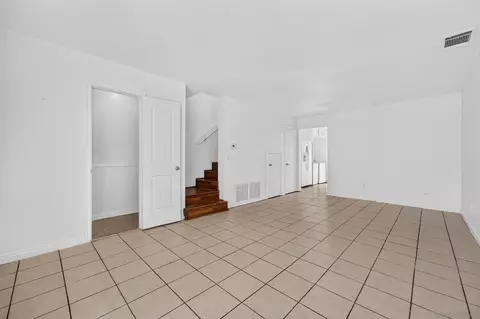 Living - 280 Roanoke Rd, El Cajon, CA 92020 photo 3 of 5