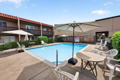 Exterior - 280 Roanoke Rd, El Cajon, CA 92020 photo 5 of 8