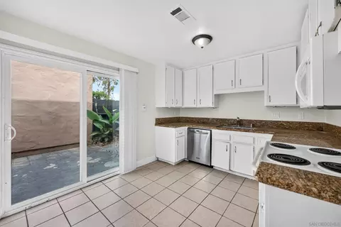 Kitchen - 280 Roanoke Rd, El Cajon, CA 92020 photo 1 of 4