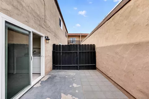 Exterior - 280 Roanoke Rd, El Cajon, CA 92020 photo 3 of 8