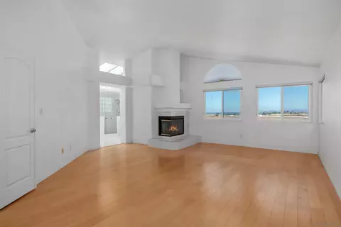 Living - 3218 San Helena, Oceanside, CA 92056 photo 7 of 8