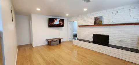 Living - 13712 Ridge Hl, El Cajon, CA 92021 photo 1 of 1