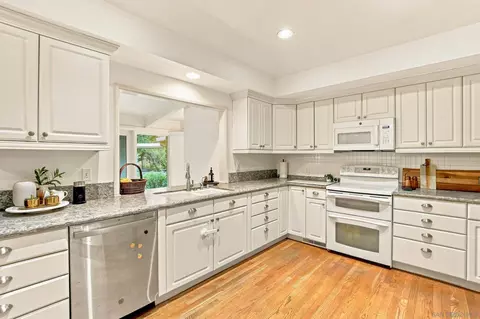 Kitchen - 1954 Oak View Rd, Alpine, CA 91901 photo 1 of 1