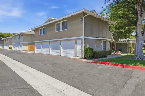 Exterior - 2504 Wanek Rd #D, Escondido, CA 92027 photo 2 of 9