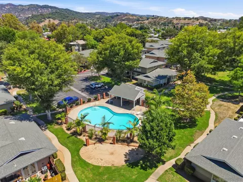 View/Area - 2504 Wanek Rd #D, Escondido, CA 92027 photo 1 of 7
